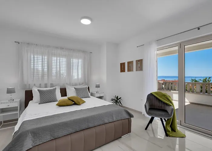 Camadra Makarska