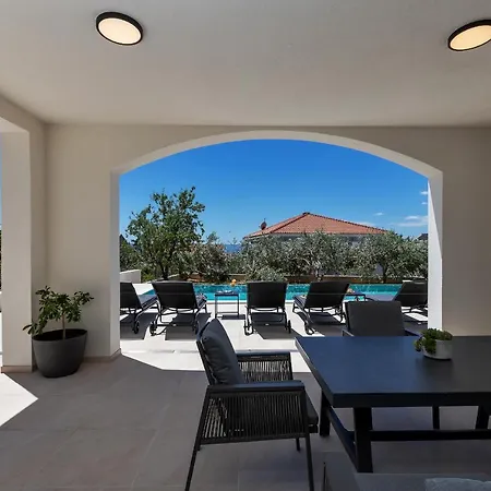 Camadra Villa Makarska