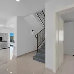 Camadra Villa