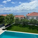 Camadra Villa *